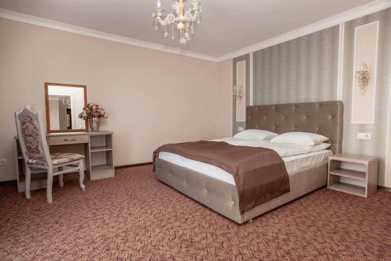 Mon Ami Hotel 이바노프란키우스크 외부 사진